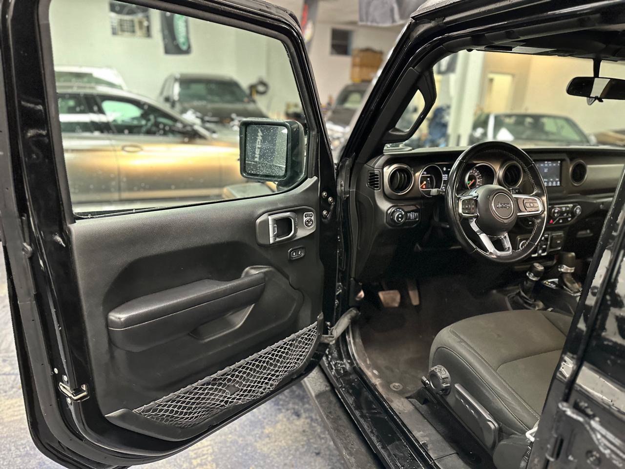 Used 2020 Jeep Gladiator Sport w/ Quick Order Package 24S AWD/4WD image 12