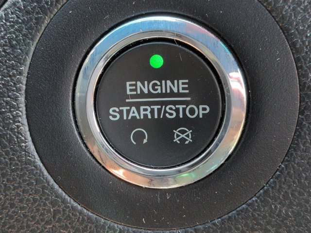 Used 2016 Ford Explorer XLT w/ Equipment Group 202A FWD image 28