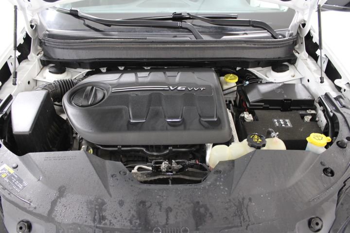 Used 2022 Jeep Cherokee Limited image 50