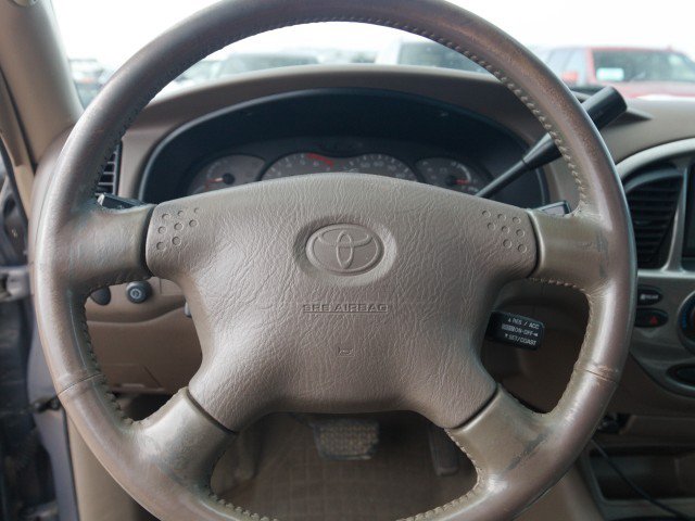 Used 2001 Toyota Sequoia Limited AWD/4WD image 18