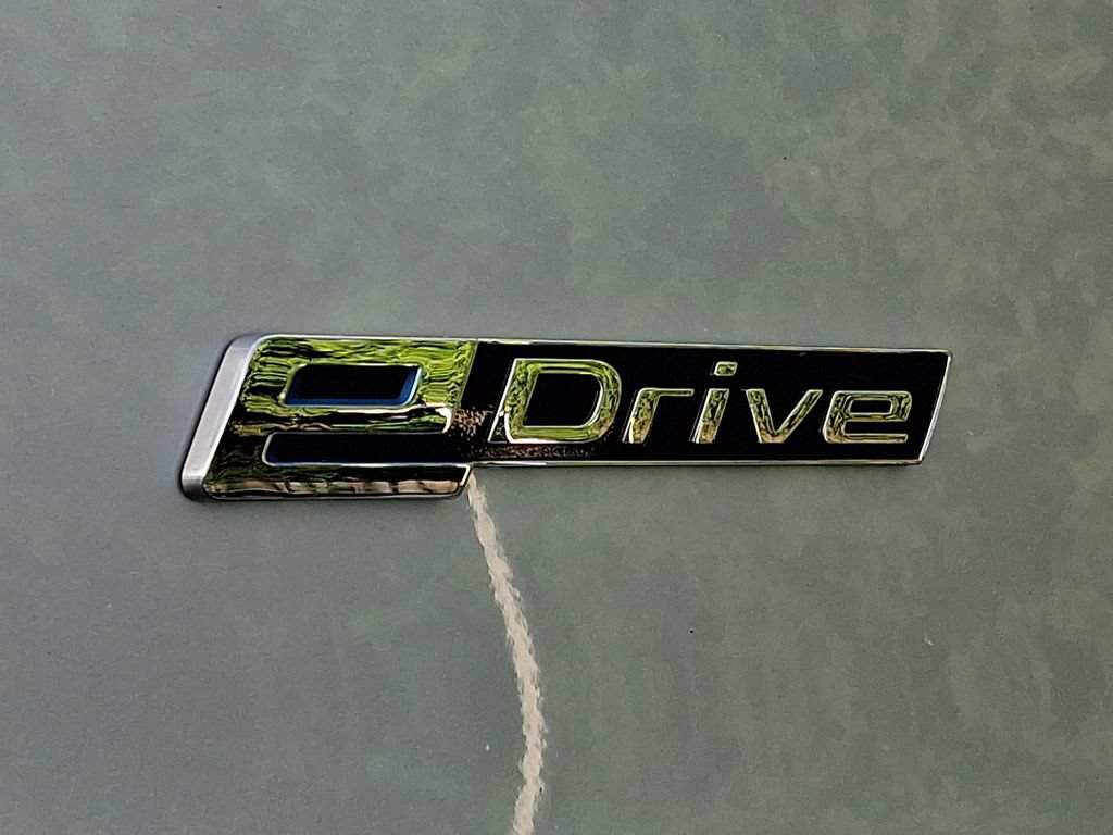 Used 2018 BMW X5 xDrive40e w/ Driving Assistance Package AWD/4WD image 30
