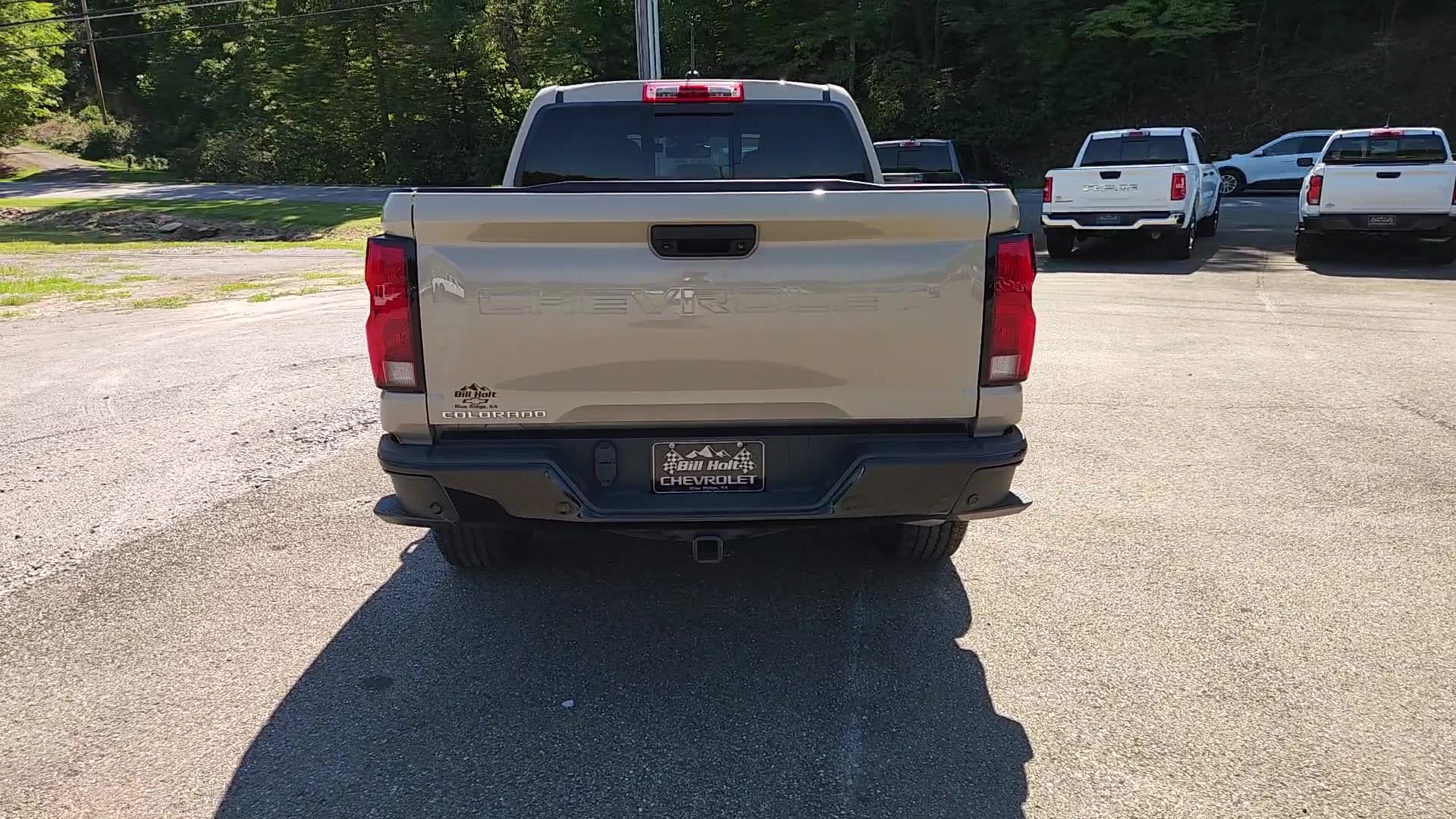 Used 2024 Chevrolet Colorado Z71 w/ Z71 Convenience Package 2 AWD/4WD image 17