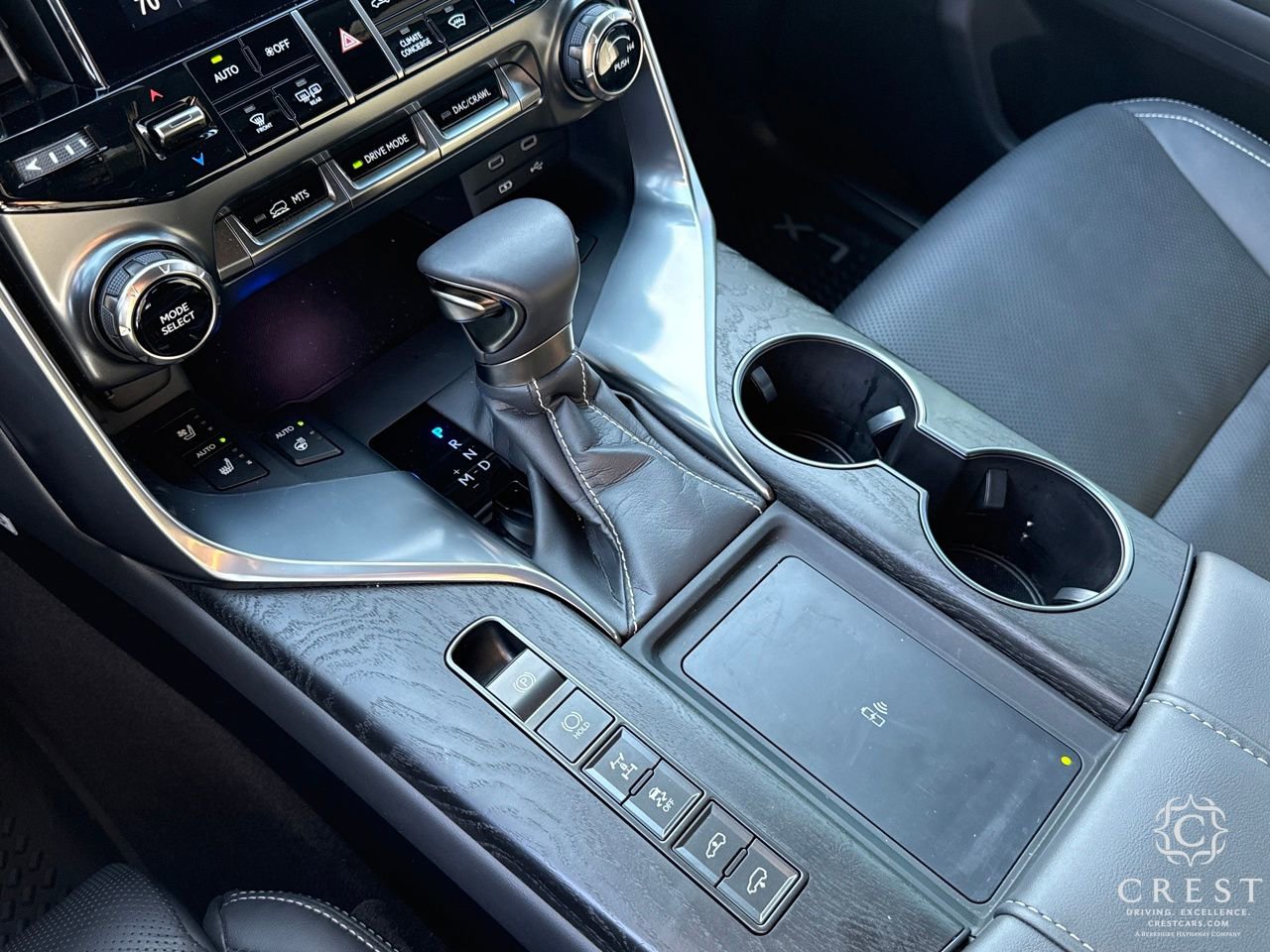 Used 2025 Lexus LX 600 4WD w/ Luxury Package image 22