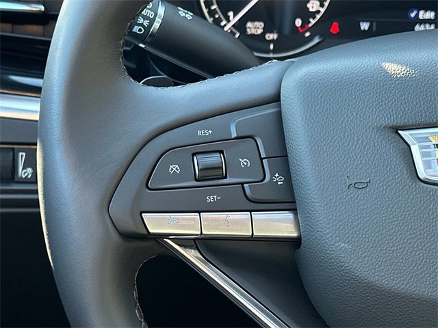 Used 2025 Cadillac XT6 Luxury image 8