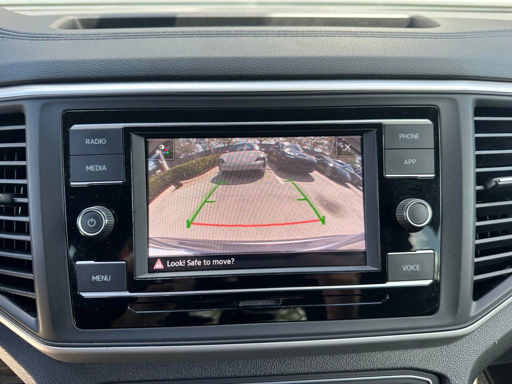 Used 2022 Volkswagen Atlas Cross Sport SE image 28