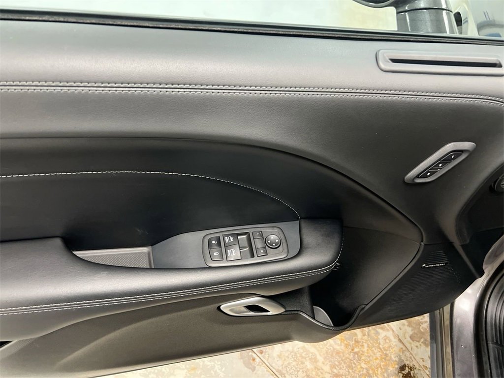 Used 2022 Dodge Challenger R/T Scat Pack w/ Dynamics Package image 20