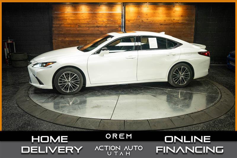 Used 2023 Lexus ES 300h w/ Premium Package