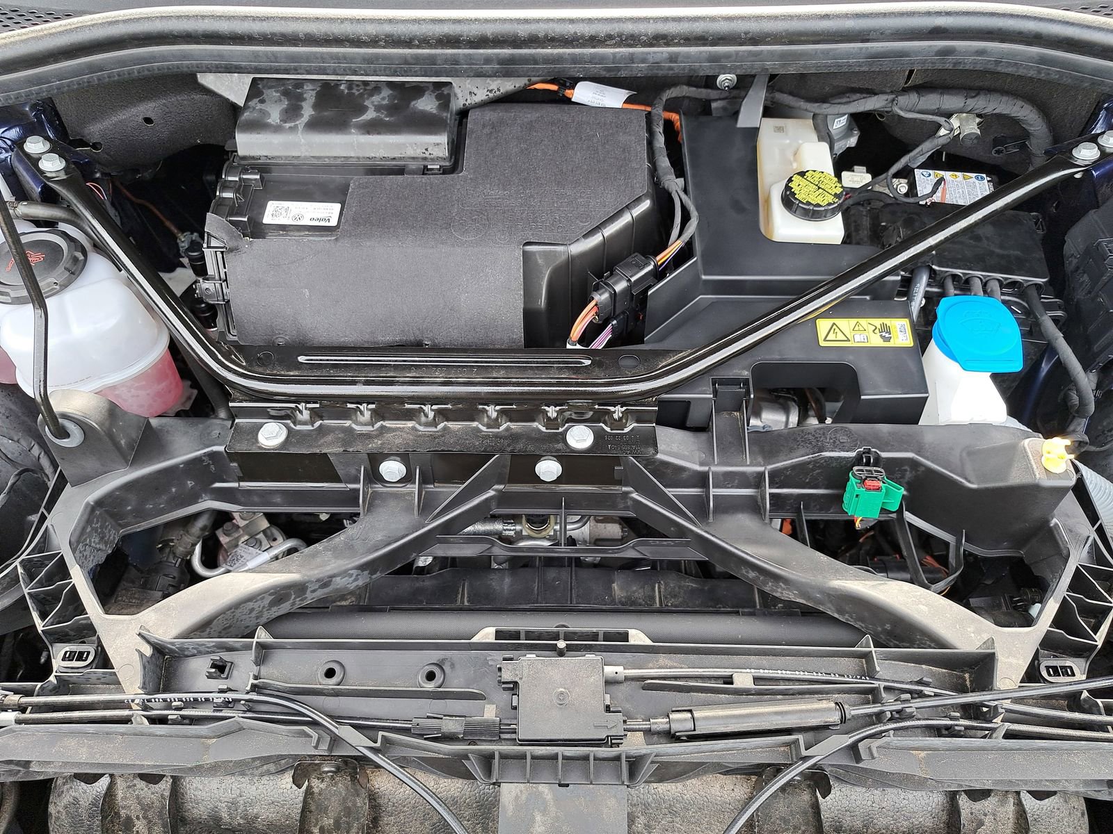 Used 2024 Audi Q4 e-tron Premium Plus image 34