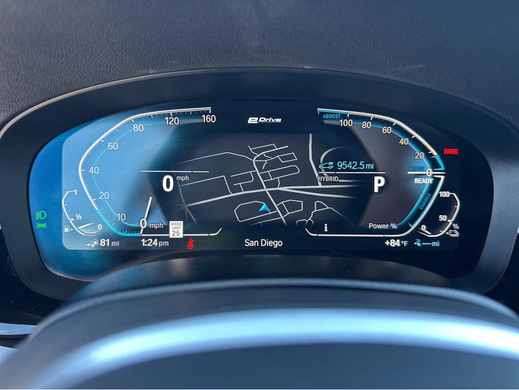 Used 2023 BMW 530e w/ M Sport Package image 21