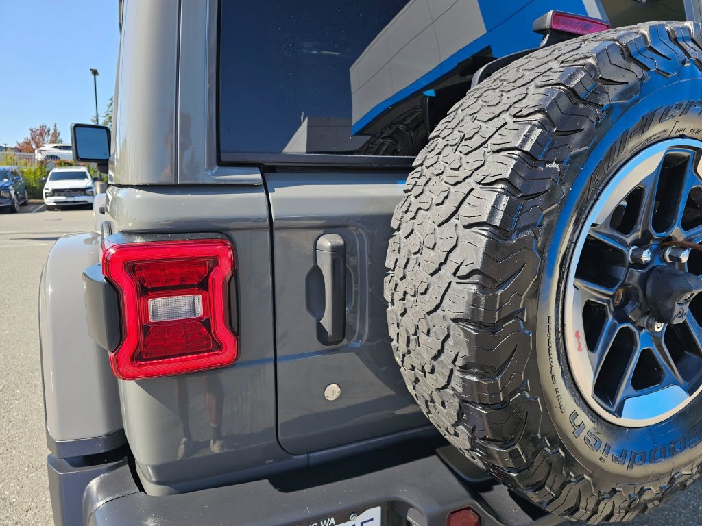 Used 2019 Jeep Wrangler Rubicon w/ LED Lighting Group AWD/4WD image 16