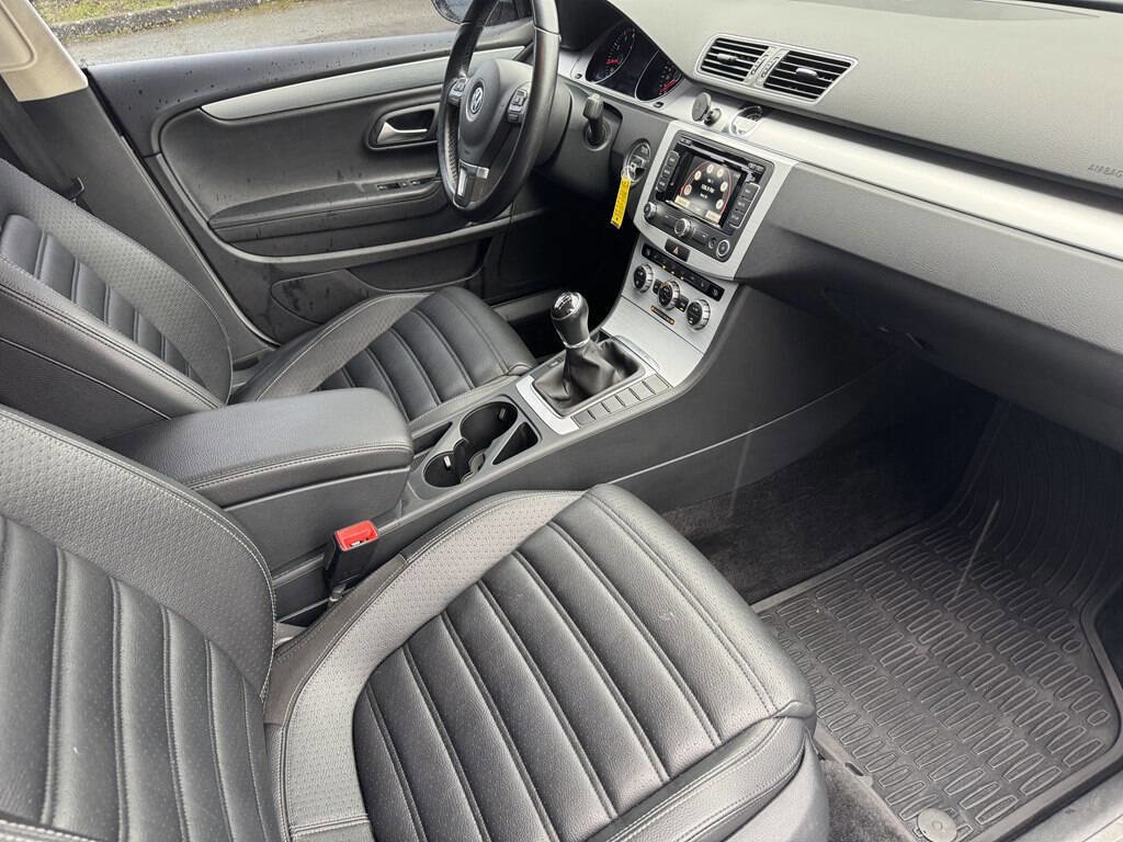 Used 2015 Volkswagen CC Sport image 18