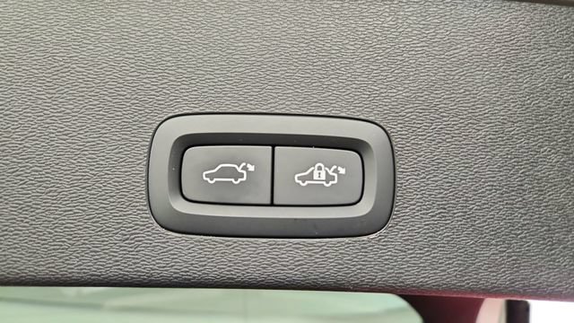 Certified 2023 Volvo C40 P8 Recharge Ultimate AWD/4WD image 42