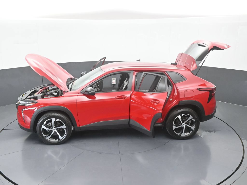Used 2026 Chevrolet Trax RS FWD image 59