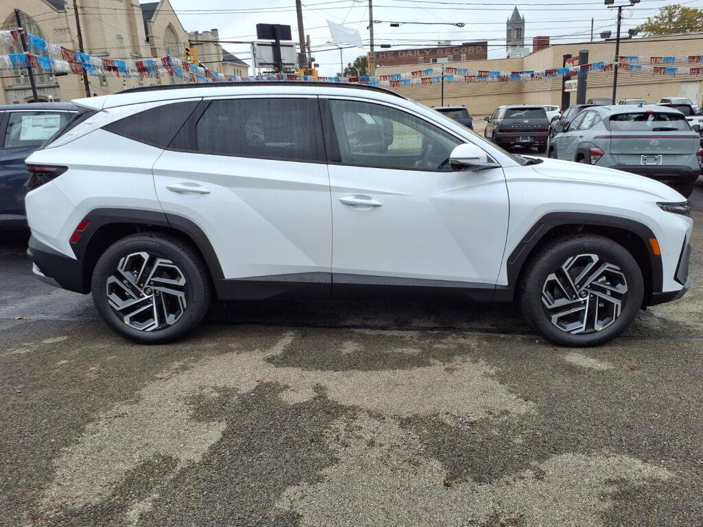 New 2026 Hyundai Tucson Limited AWD/4WD image 3