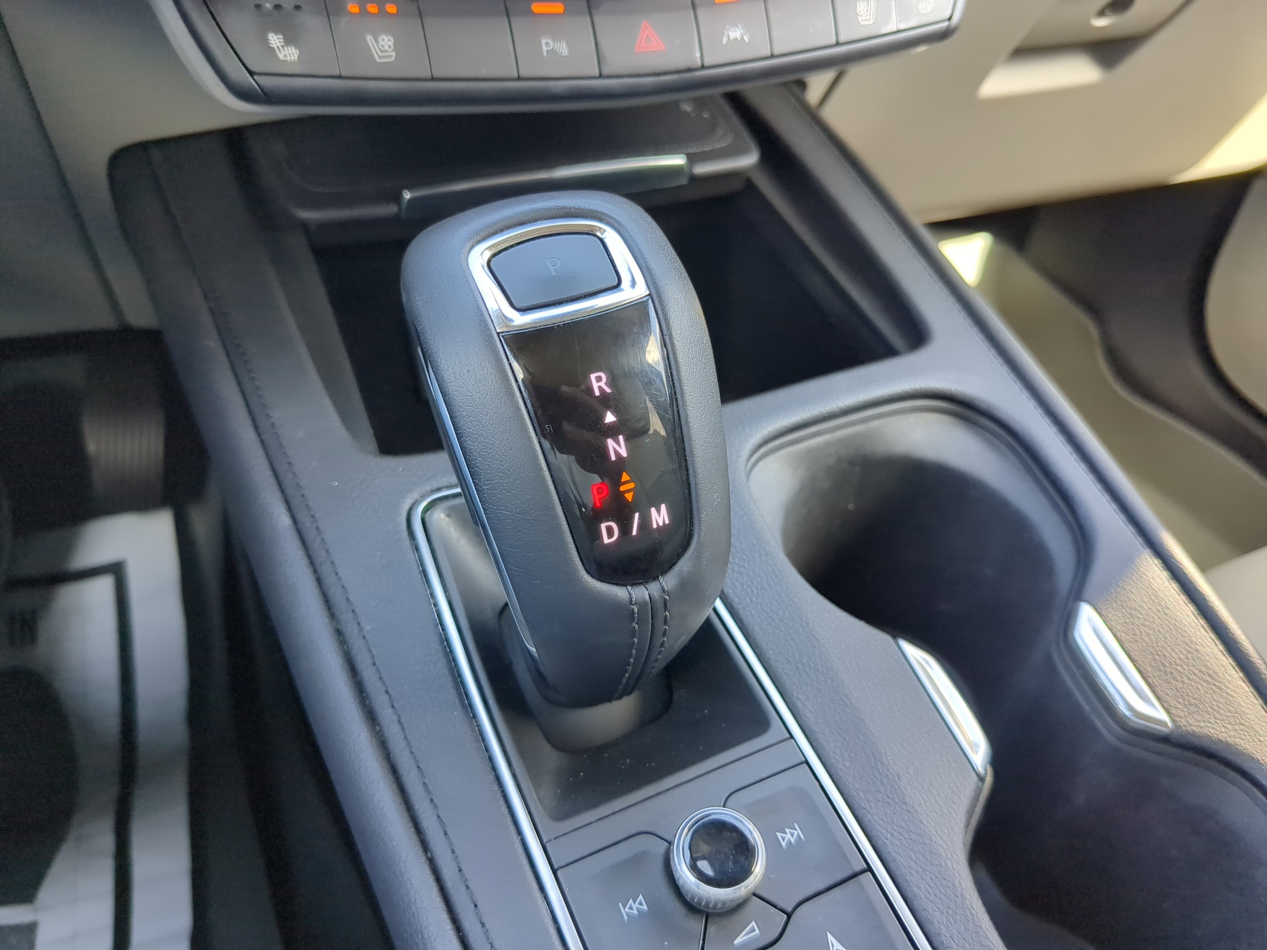 Used 2019 Cadillac XT4 Premium Luxury image 26