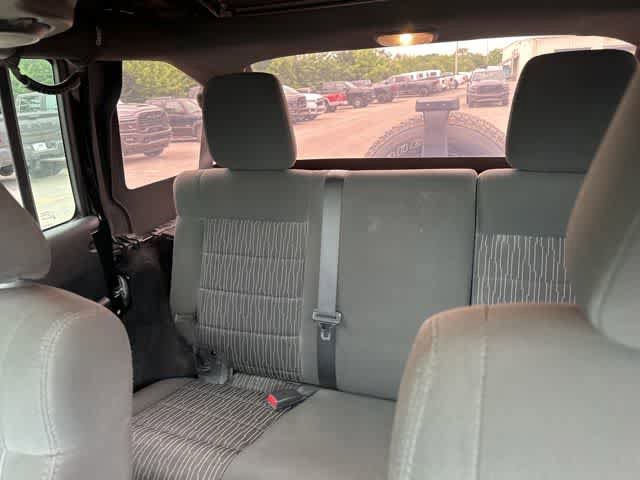 Used 2012 Jeep Wrangler Unlimited Sahara w/ Dual Top Group AWD/4WD image 5