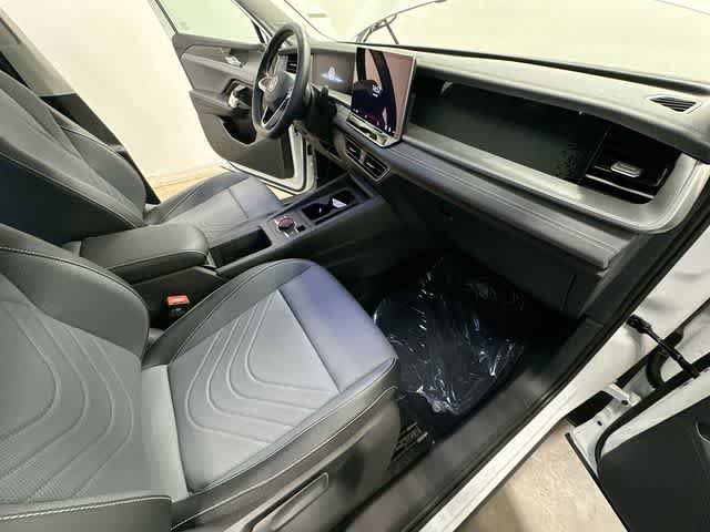 New 2026 Volkswagen Tiguan SE AWD/4WD image 20