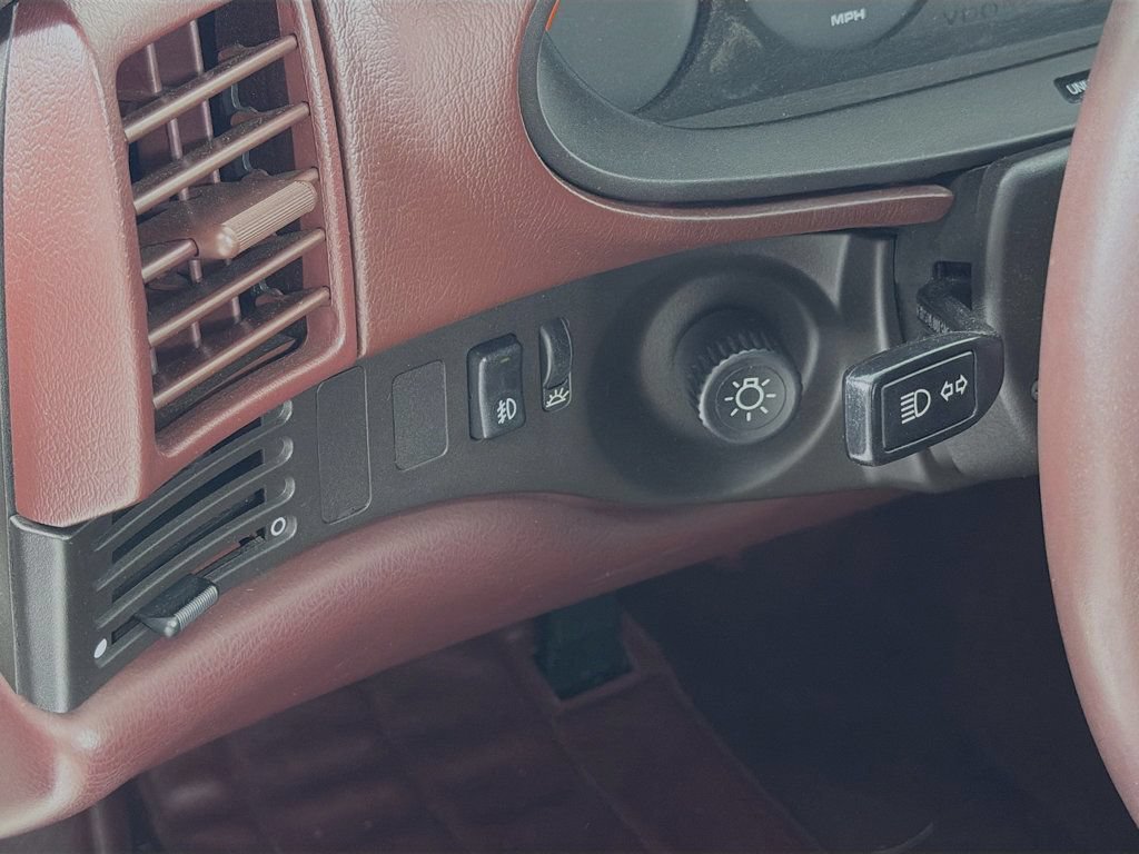 Used 1987 Porsche 944 Coupe RWD image 16