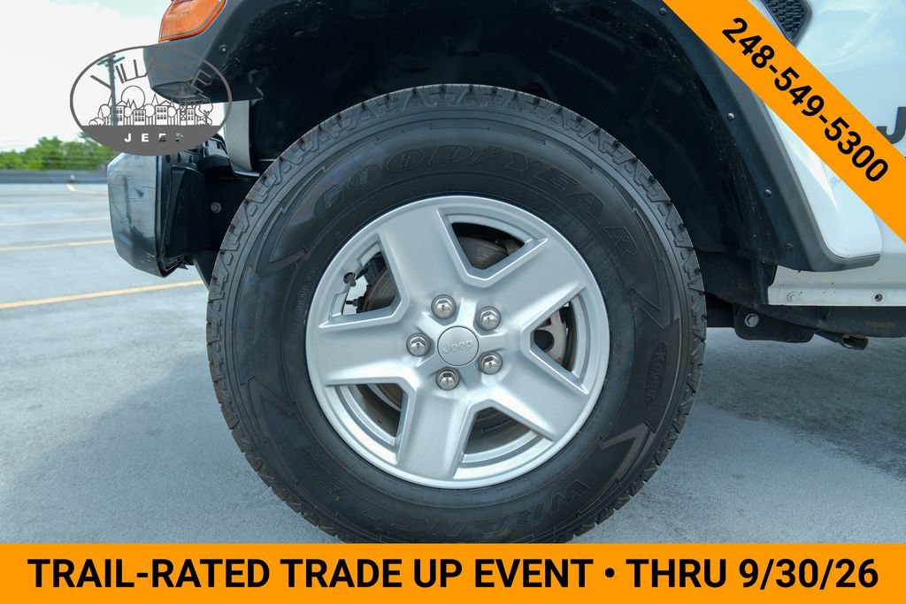 Used 2022 Jeep Gladiator Sport AWD/4WD image 9
