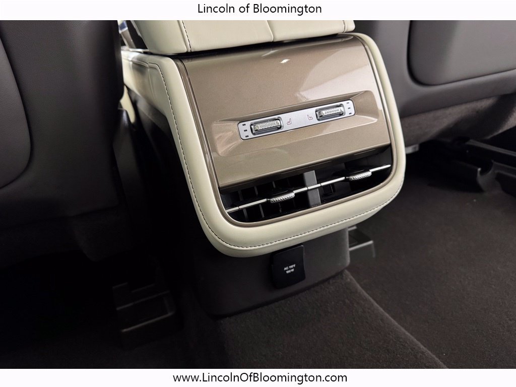 Used 2025 Lincoln Nautilus Black Label AWD/4WD image 14