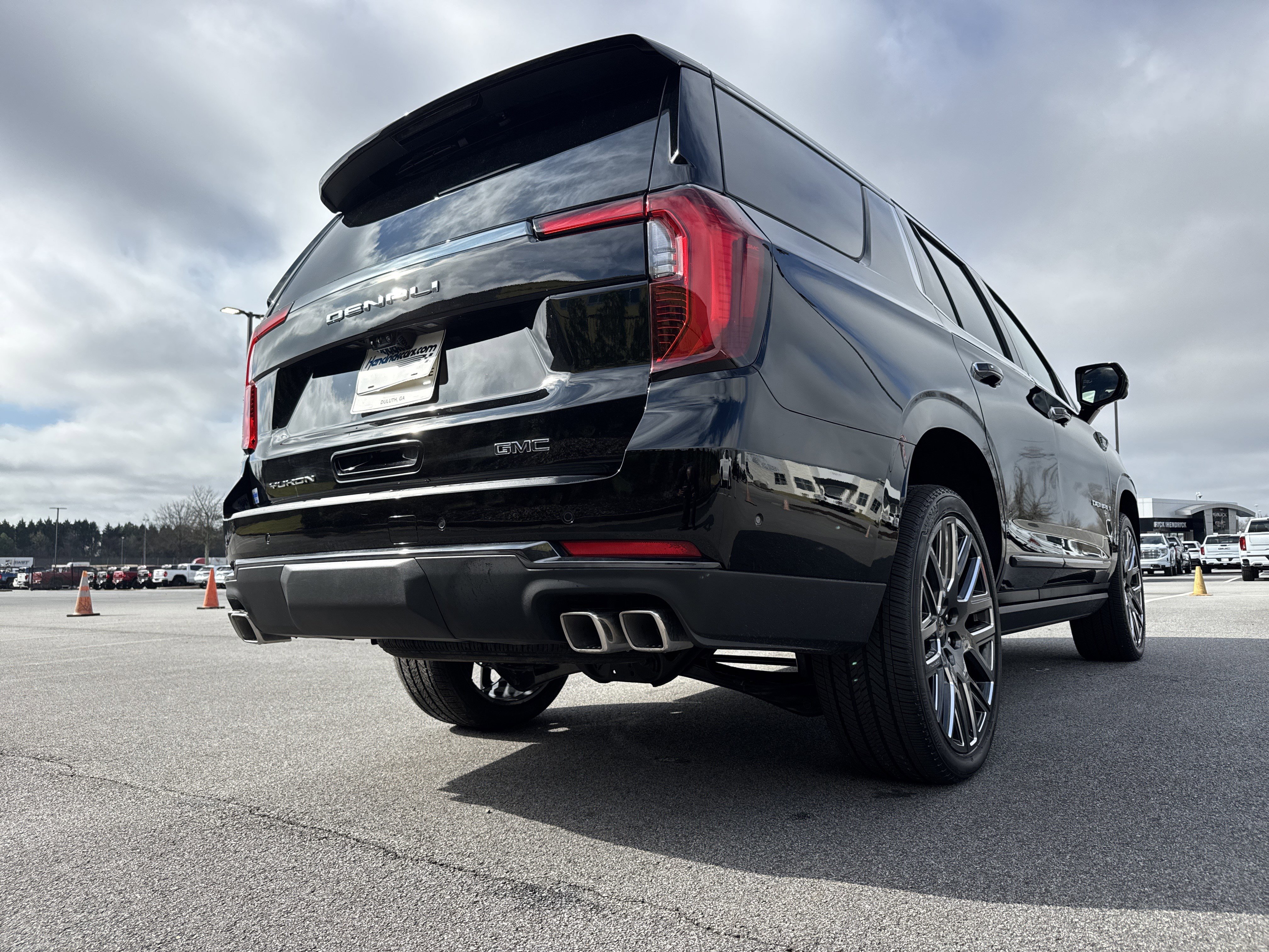 Used 2026 GMC Yukon Denali Ultimate w/ LPO, Floor Liner Package image 10