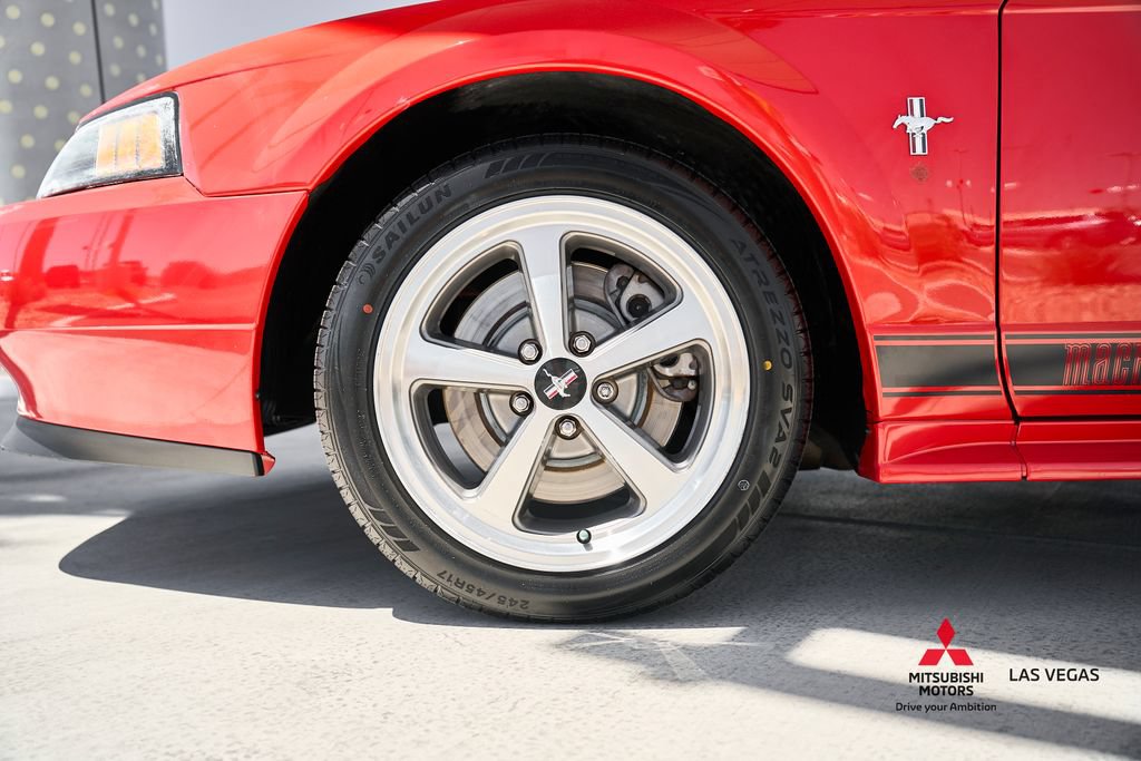 Used 2003 Ford Mustang Mach 1 RWD image 3