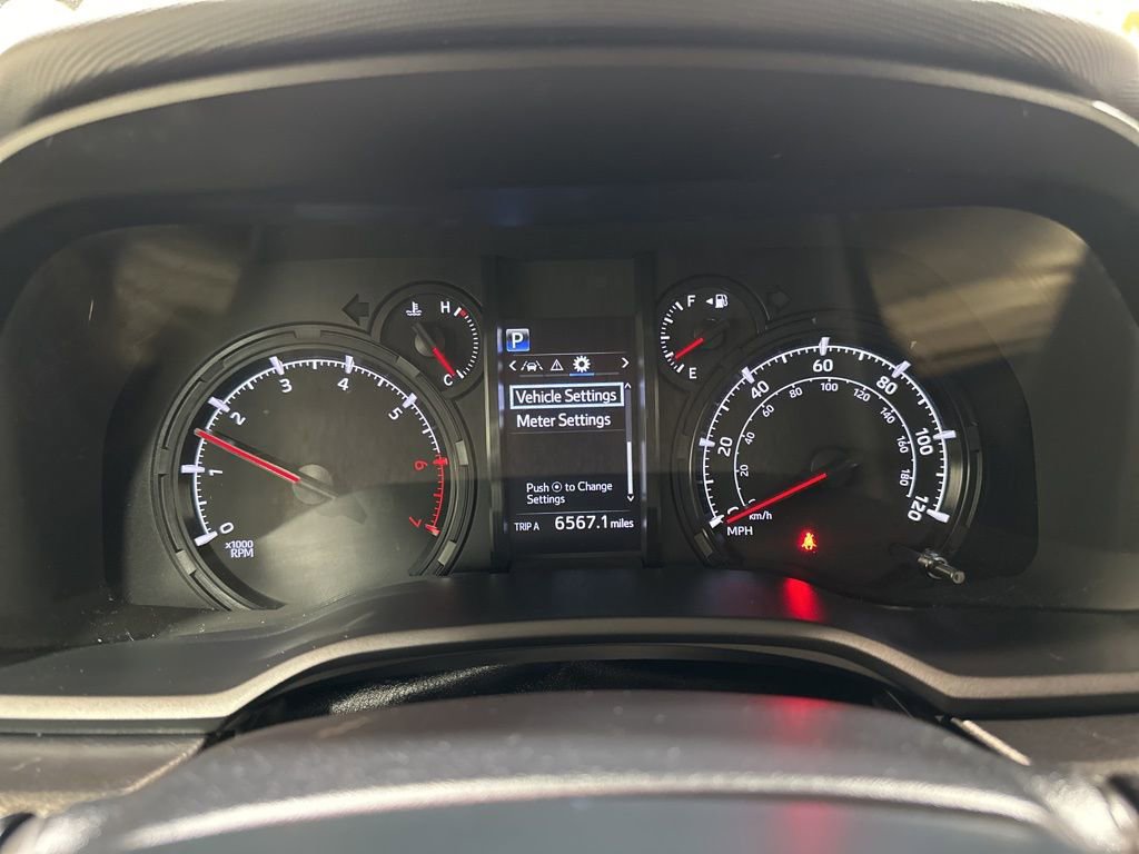 Used 2023 Toyota 4Runner SR5 AWD/4WD image 28
