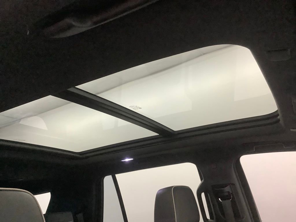 Used 2021 GMC Yukon SLT w/ SLT Luxury Package image 22