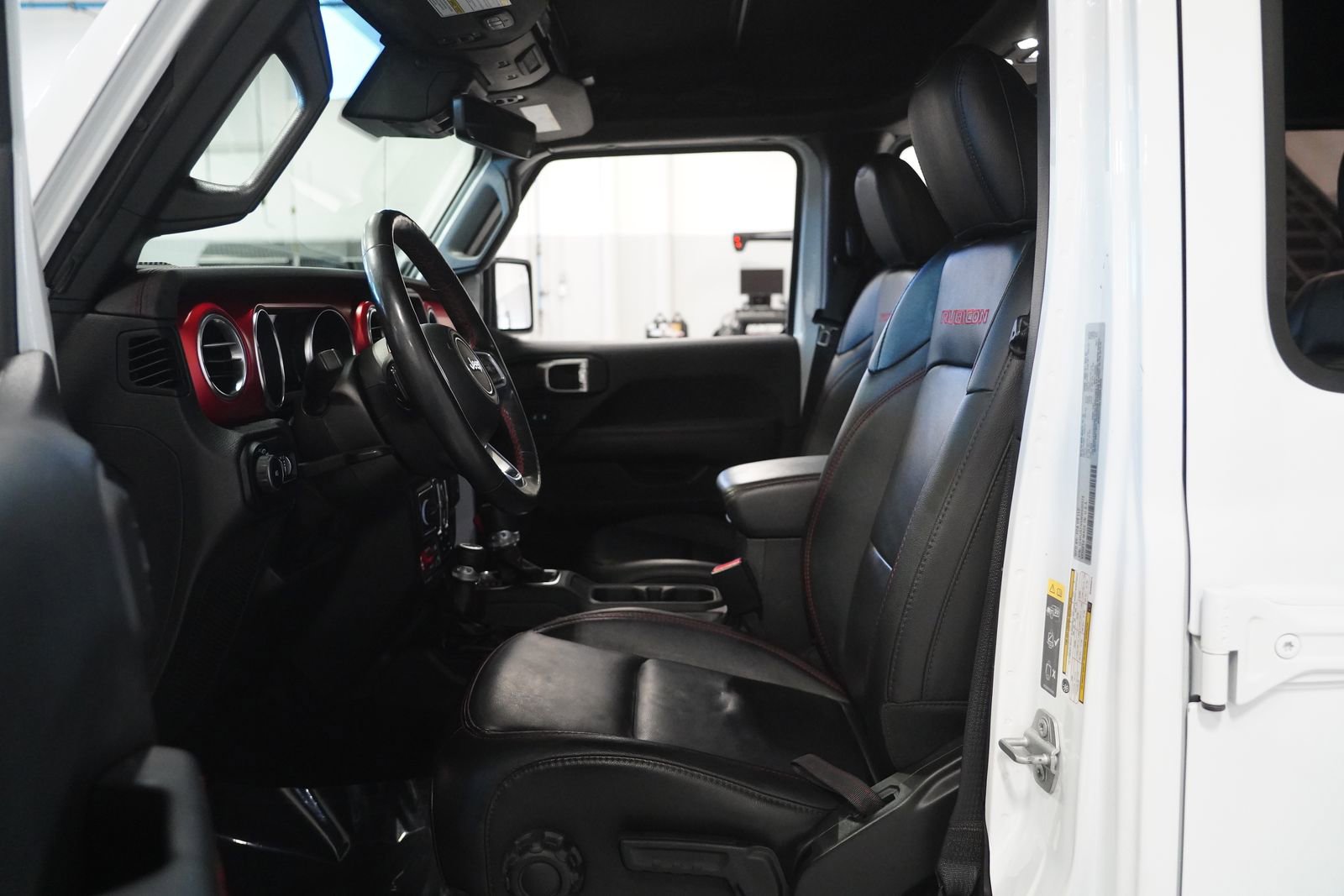 Used 2021 Jeep Wrangler Unlimited Rubicon image 2