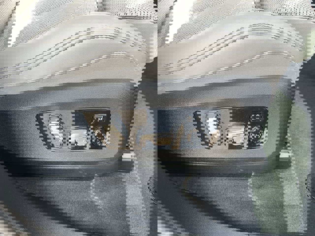 Used 2023 BMW X5 M50i w/ Executive Package image 38