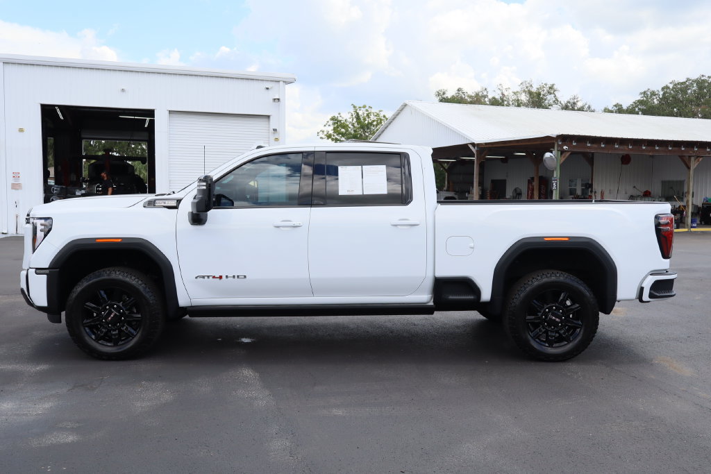 Certified 2025 GMC Sierra 2500 AT4 w/ AT4 Premium Plus Package AWD/4WD image 6