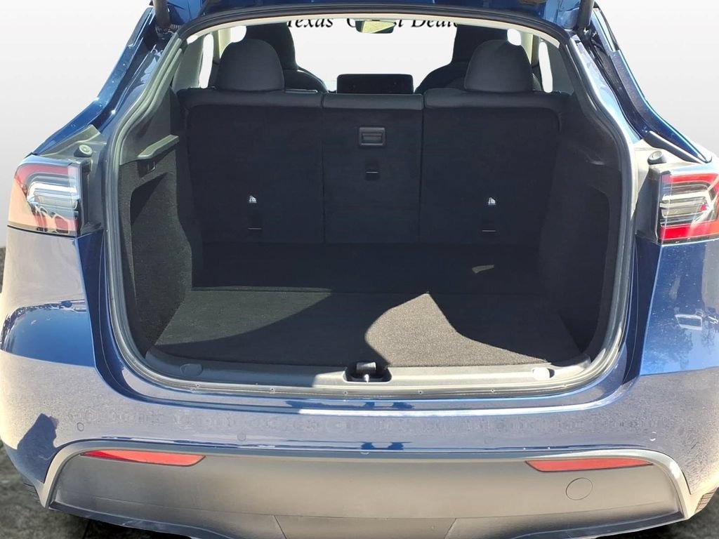 Used 2022 Tesla Model Y Long Range AWD/4WD image 9