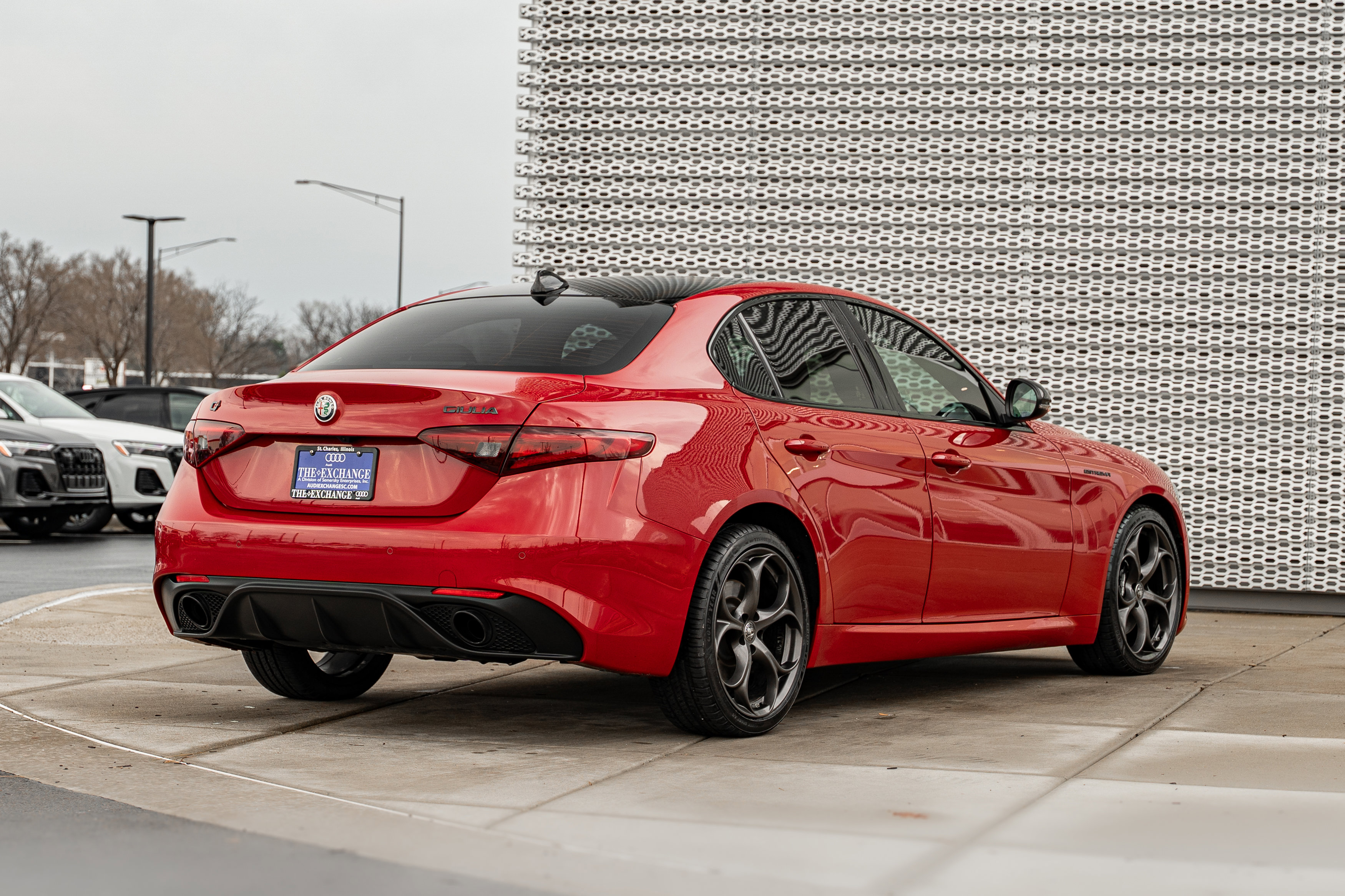 Used 2023 Alfa Romeo Giulia Estrema image 4