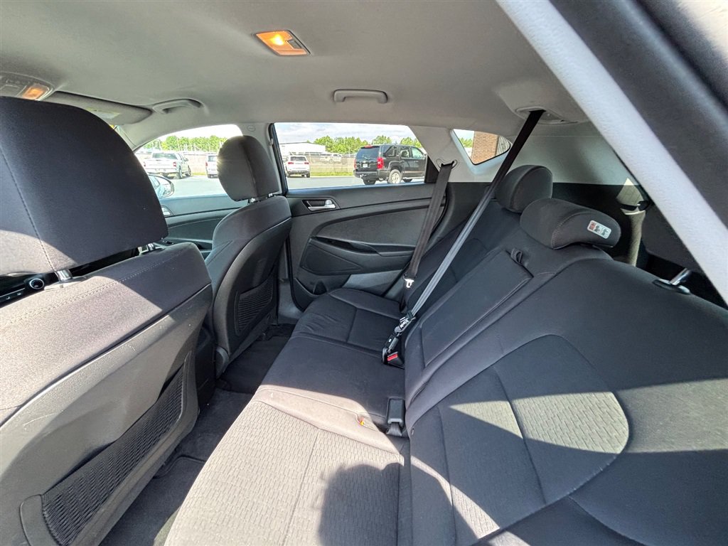 Used 2019 Hyundai Tucson SE w/ Cargo Package AWD/4WD image 18