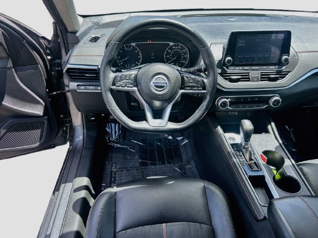 Used 2021 Nissan Altima 2.5 SR FWD image 16