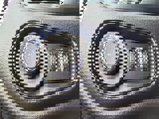 Used 2020 Jeep Renegade Altitude image 19