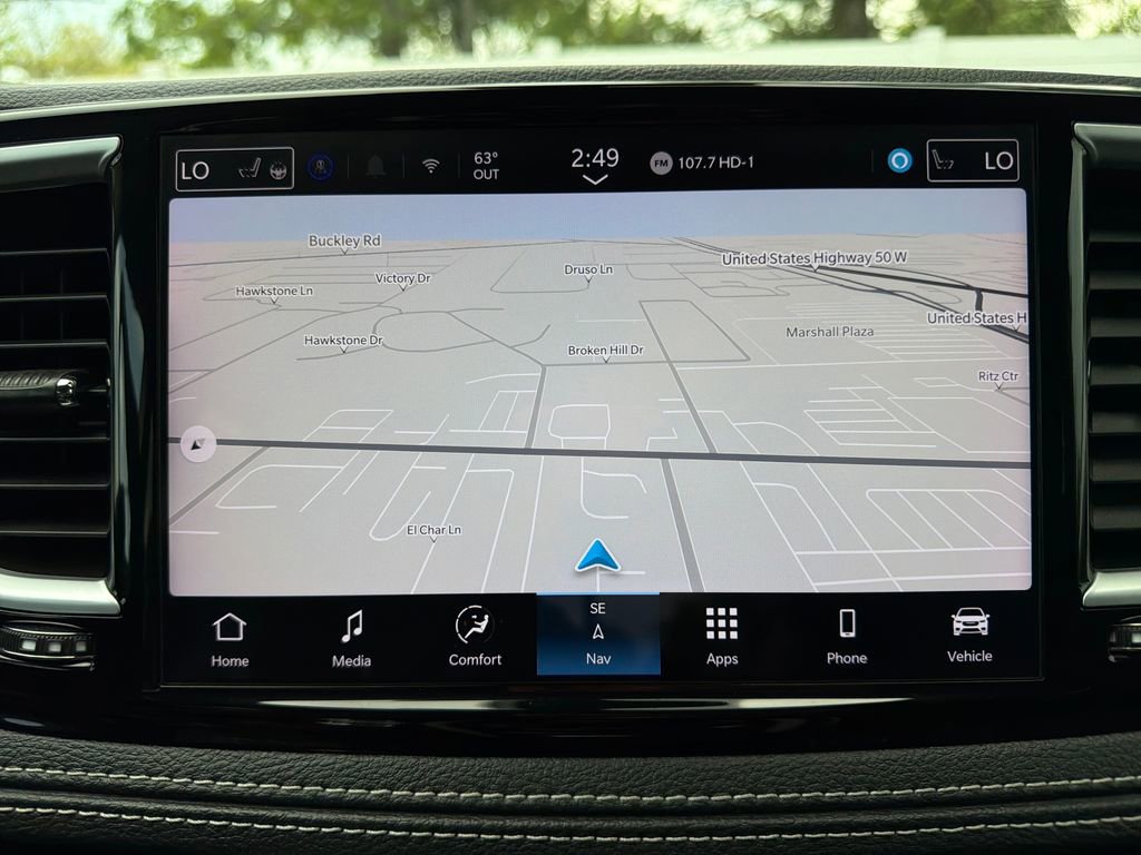 Used 2024 Chrysler Pacifica Limited FWD image 23