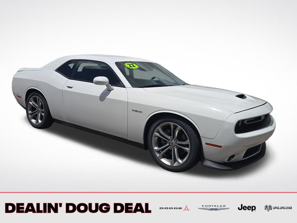 Used 2022 Dodge Challenger R/T RWD image 7