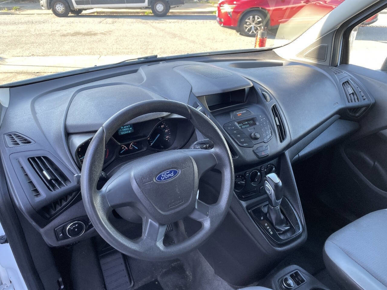 Used 2017 Ford Transit Connect XL image 16