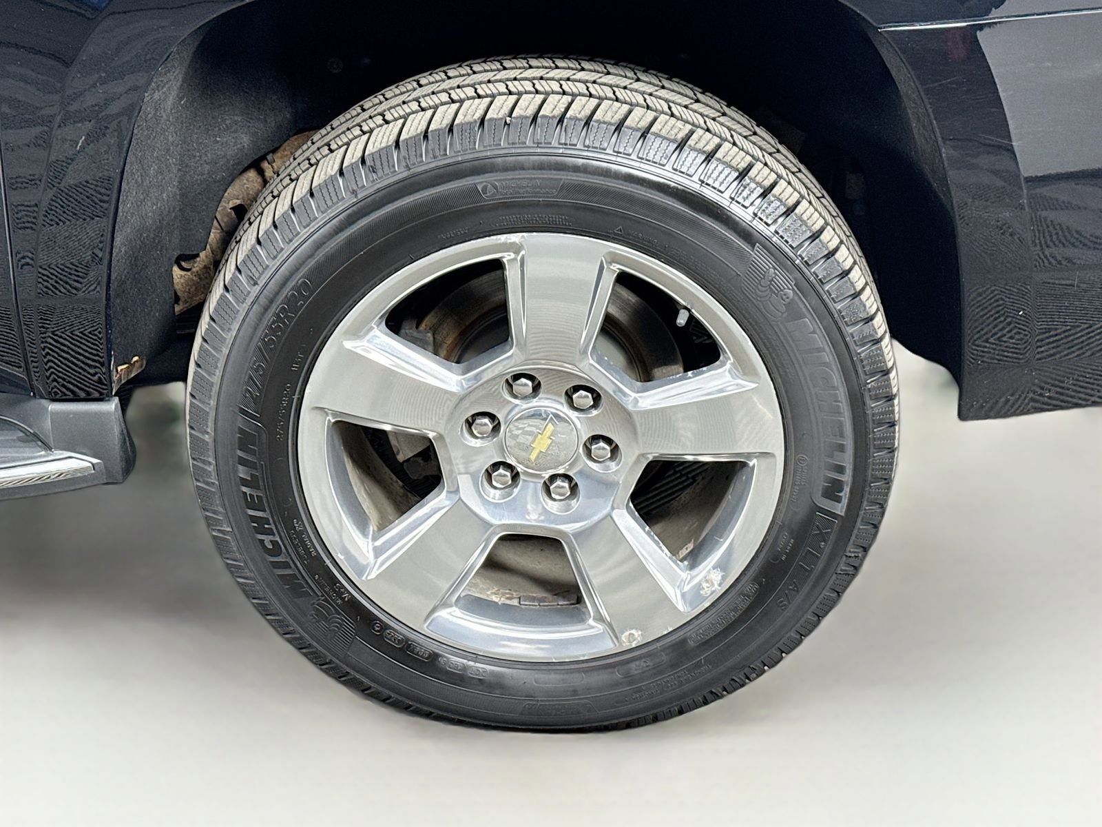 Used 2016 Chevrolet Suburban LTZ AWD/4WD image 9