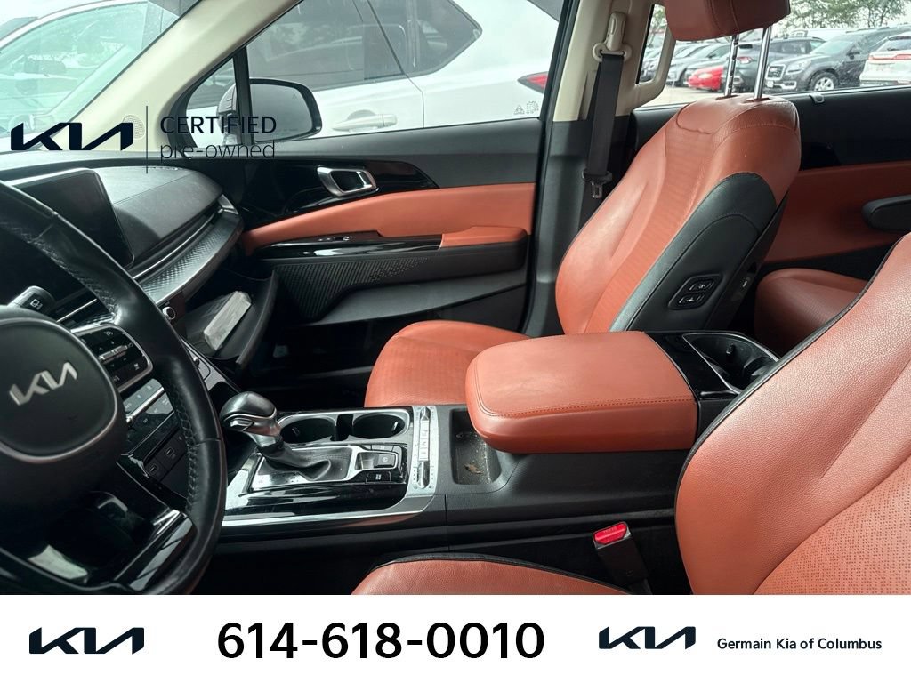 Certified 2023 Kia Carnival SX Prestige FWD image 9