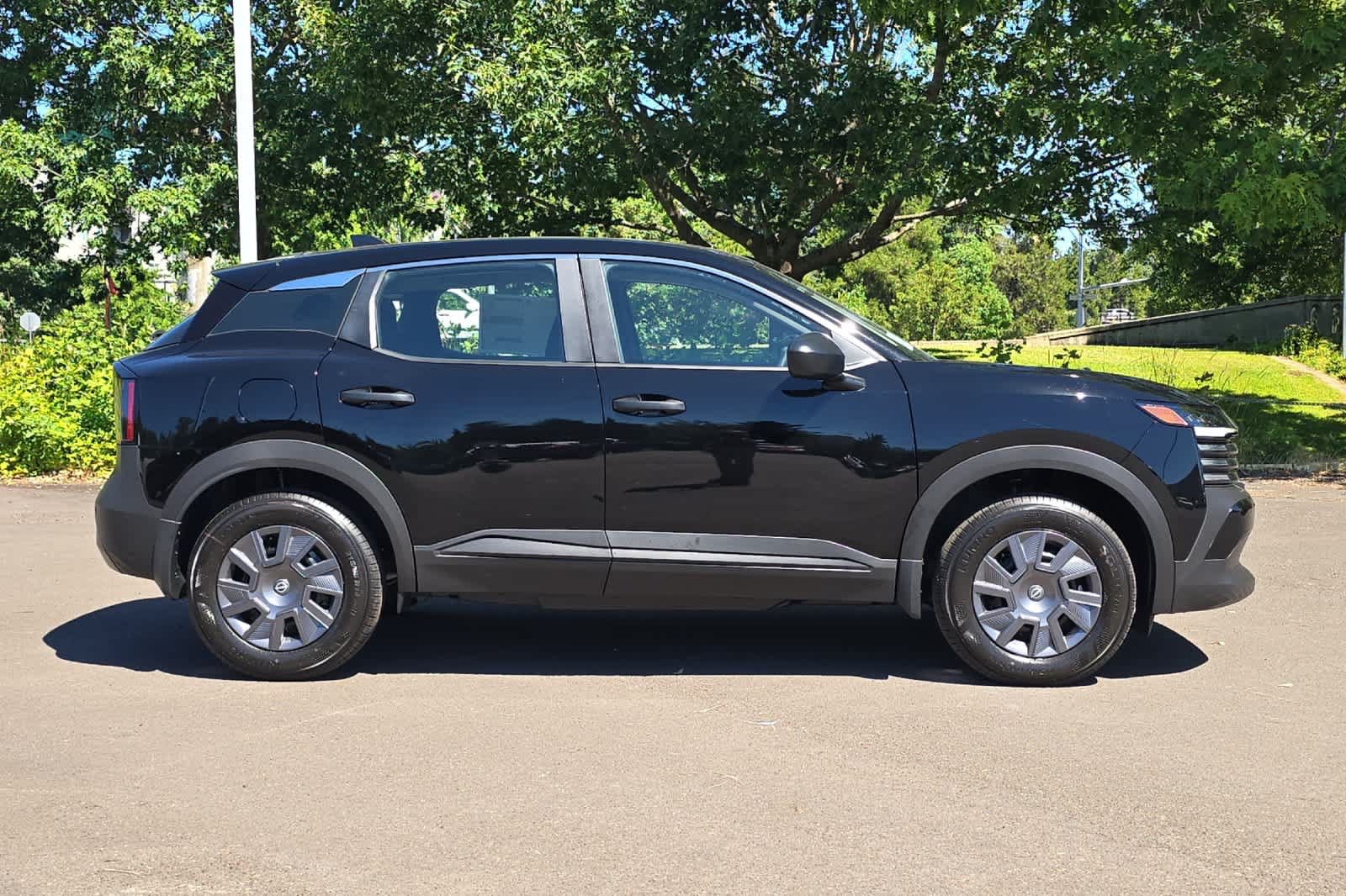 New 2026 Nissan Kicks S AWD/4WD image 8