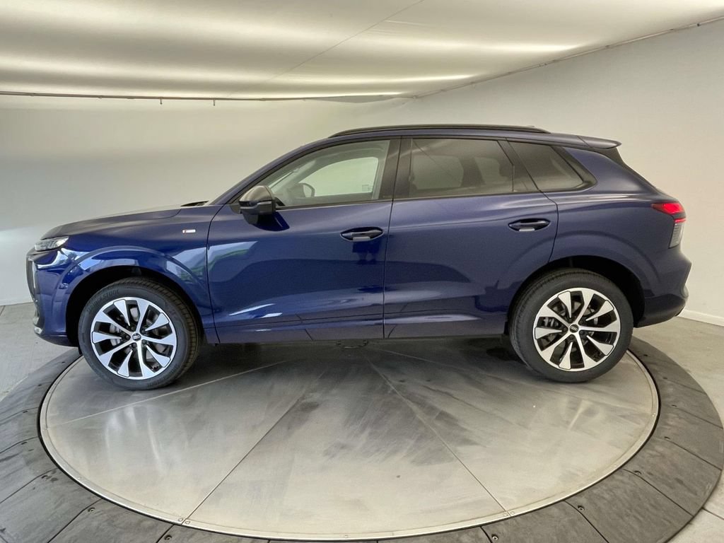 New 2026 Audi Q3 quattro 2.0T AWD/4WD image 2
