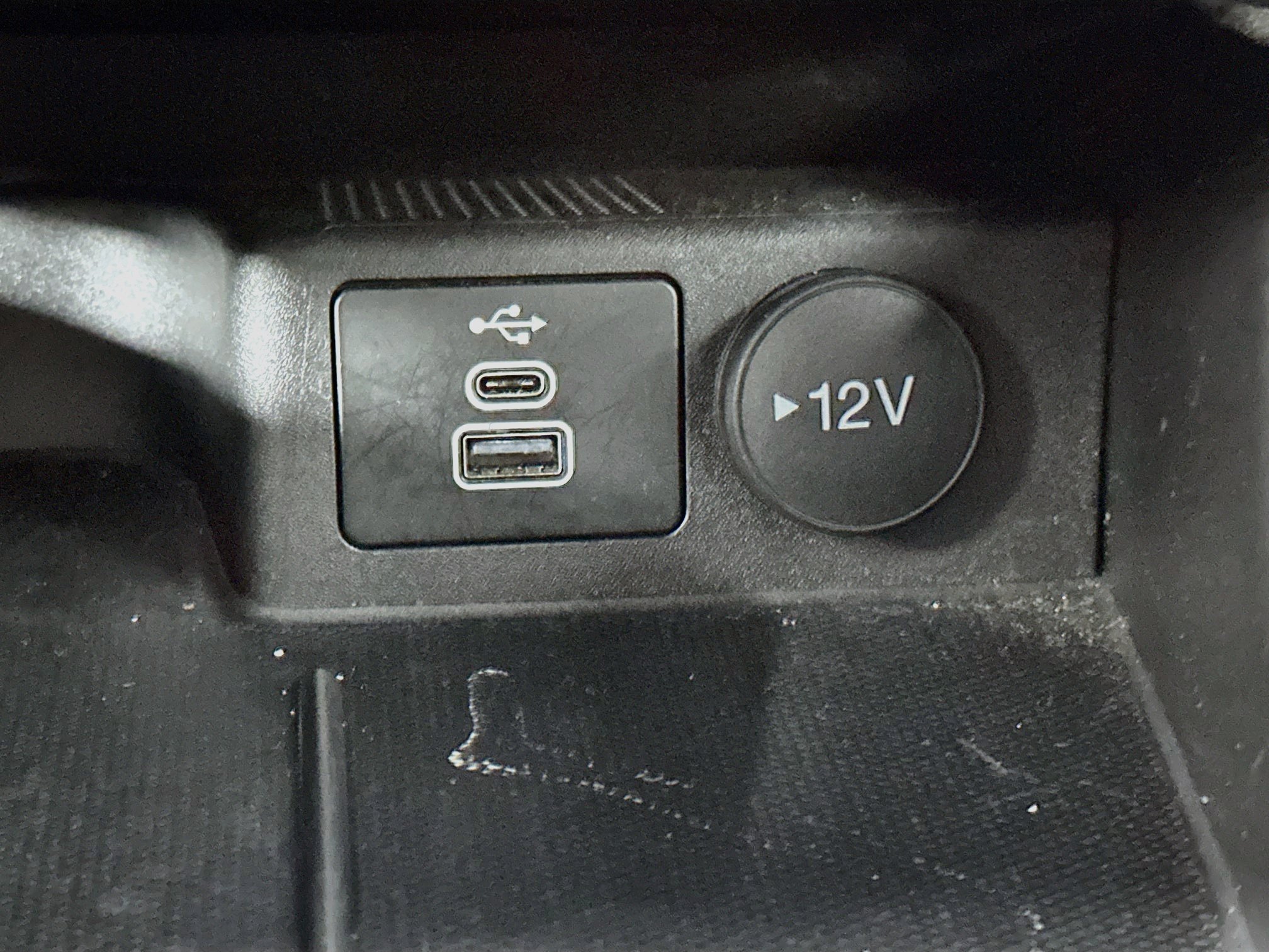 Used 2025 Ford Escape ST-Line Select AWD/4WD image 26