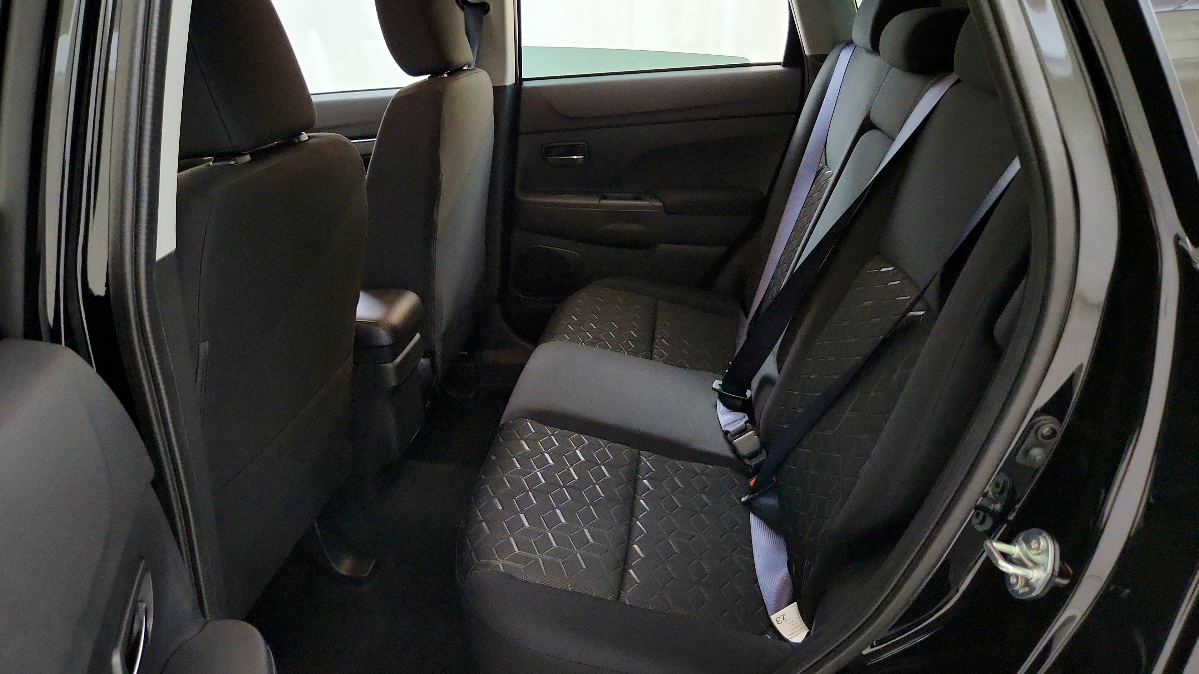 Used 2024 Mitsubishi Outlander Sport ES AWD/4WD image 29