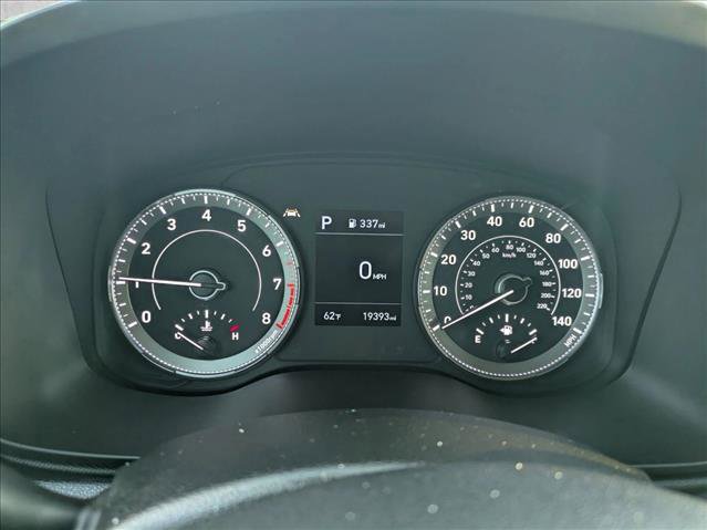 Used 2022 Hyundai Venue Limited image 10