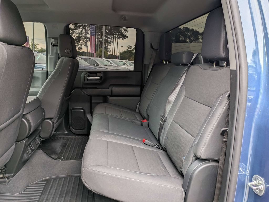Used 2025 Chevrolet Silverado 2500 Custom w/ Custom Convenience Package AWD/4WD image 14