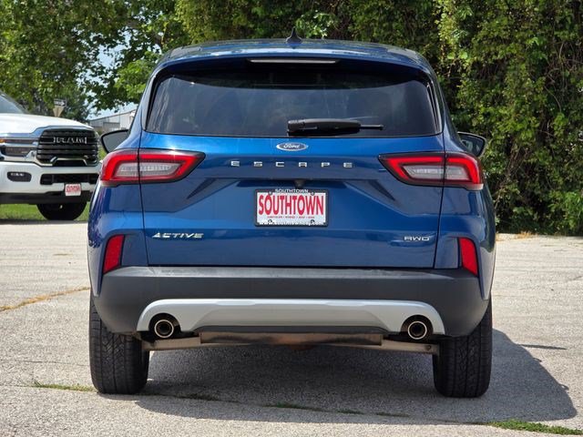 Used 2023 Ford Escape Active AWD/4WD image 7