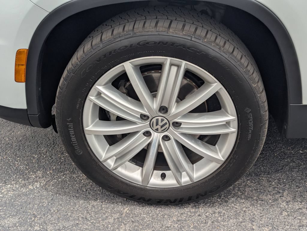 Used 2016 Volkswagen Tiguan SE FWD image 12