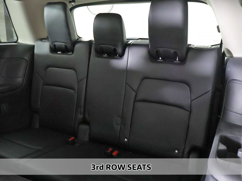 Used 2024 Nissan Pathfinder SL AWD/4WD image 8